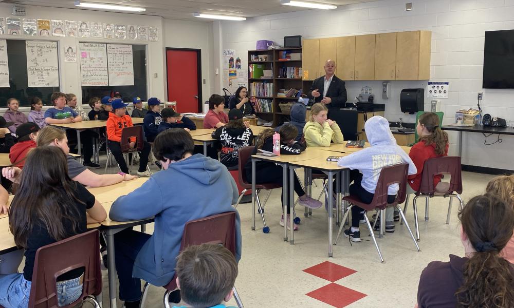 Mayor Fraser at Nationview Public School