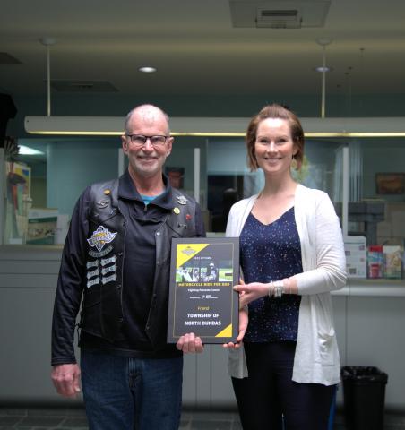 Ride for Dad Plaque Presented to North Dundas